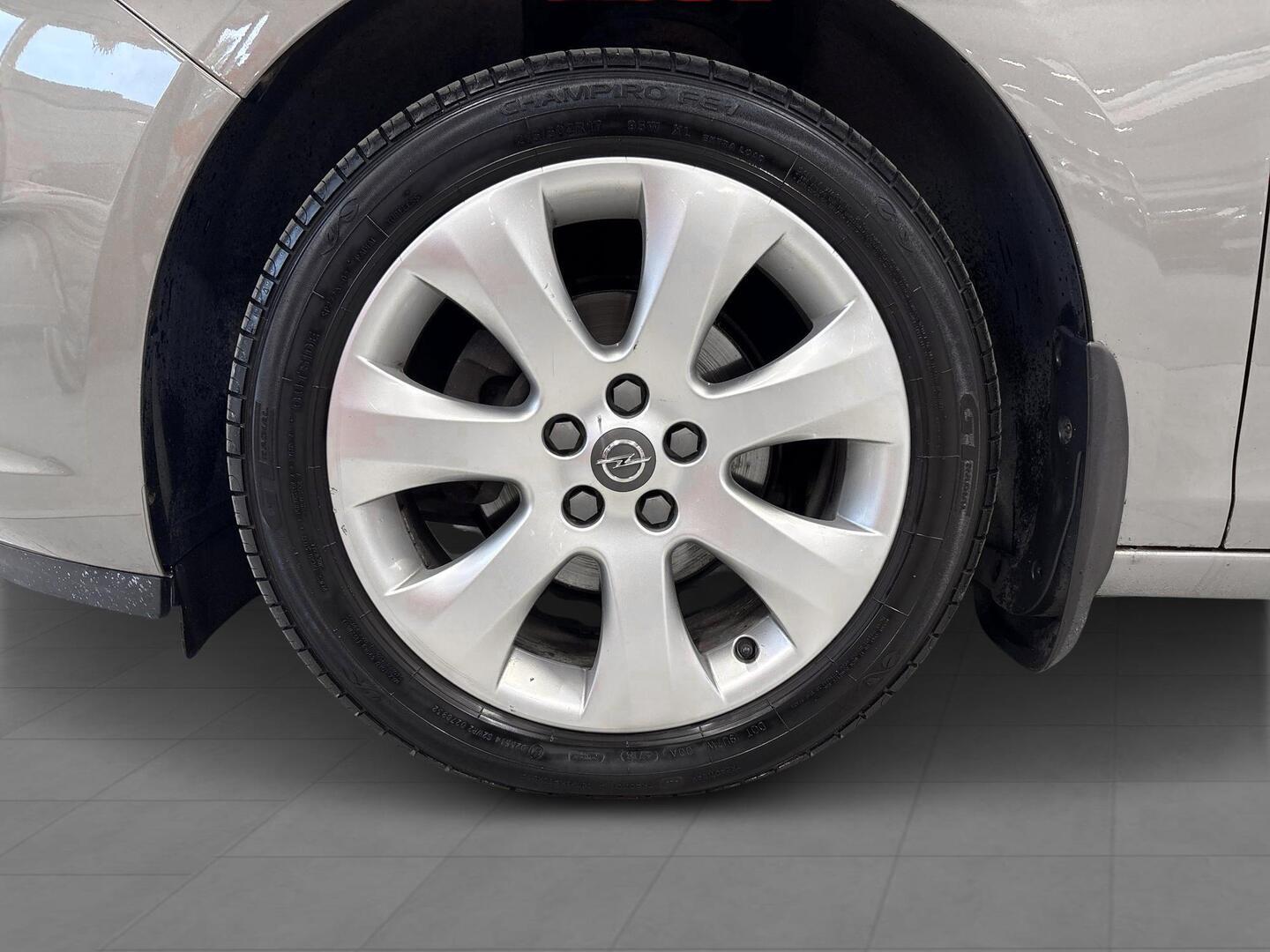 OPEL Astra 2013