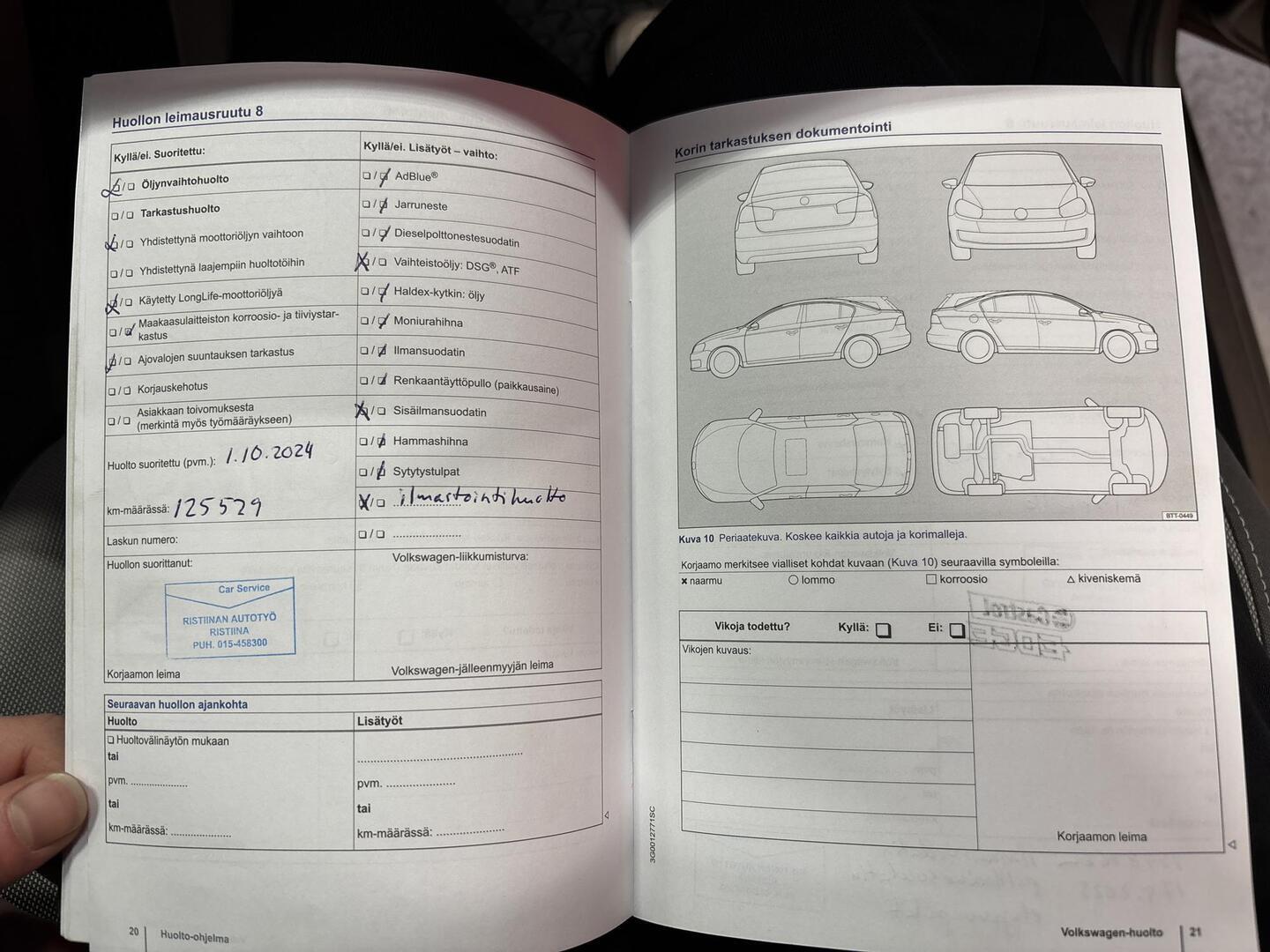 VOLKSWAGEN Touran 2016