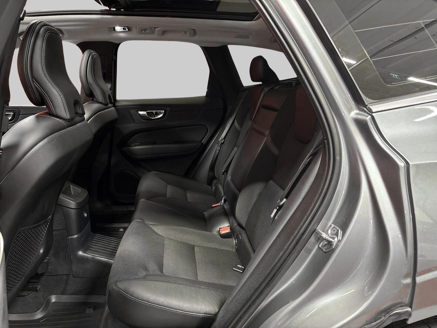 VOLVO XC60 2020