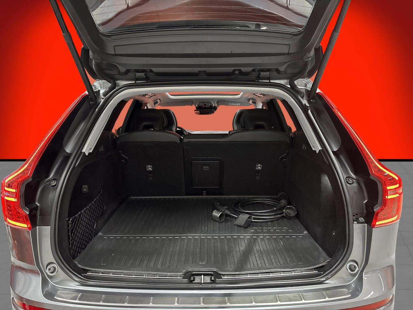 VOLVO XC60 2020