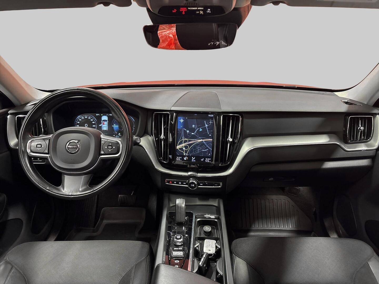 VOLVO XC60 2020