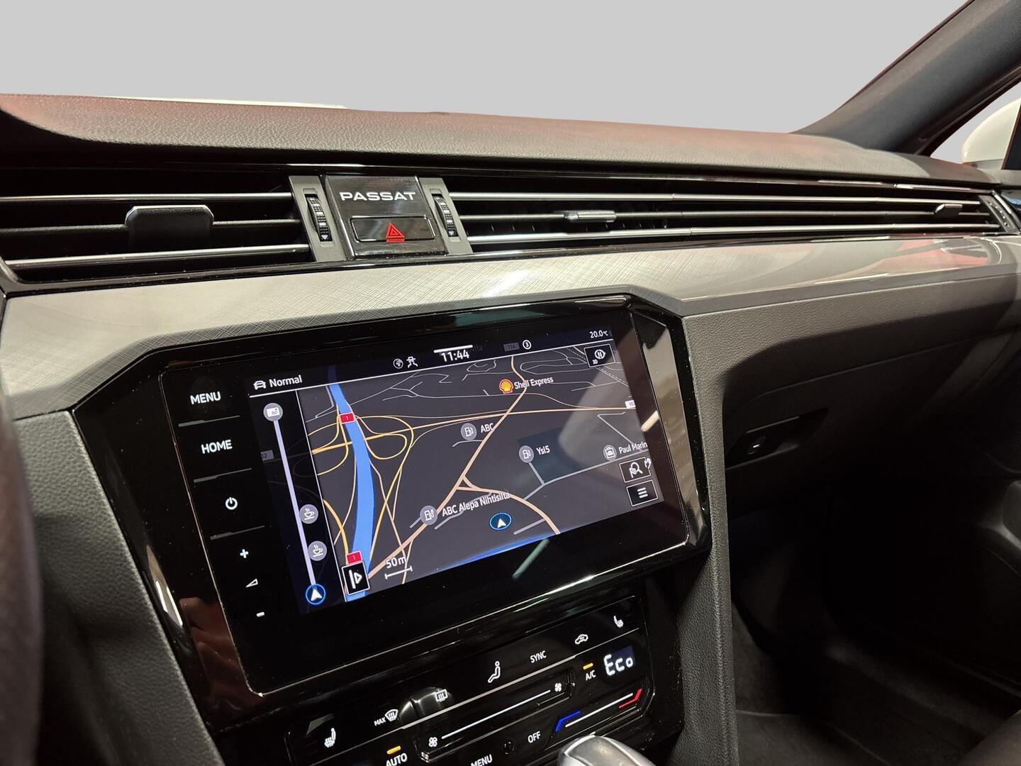 VOLKSWAGEN PASSAT 2021