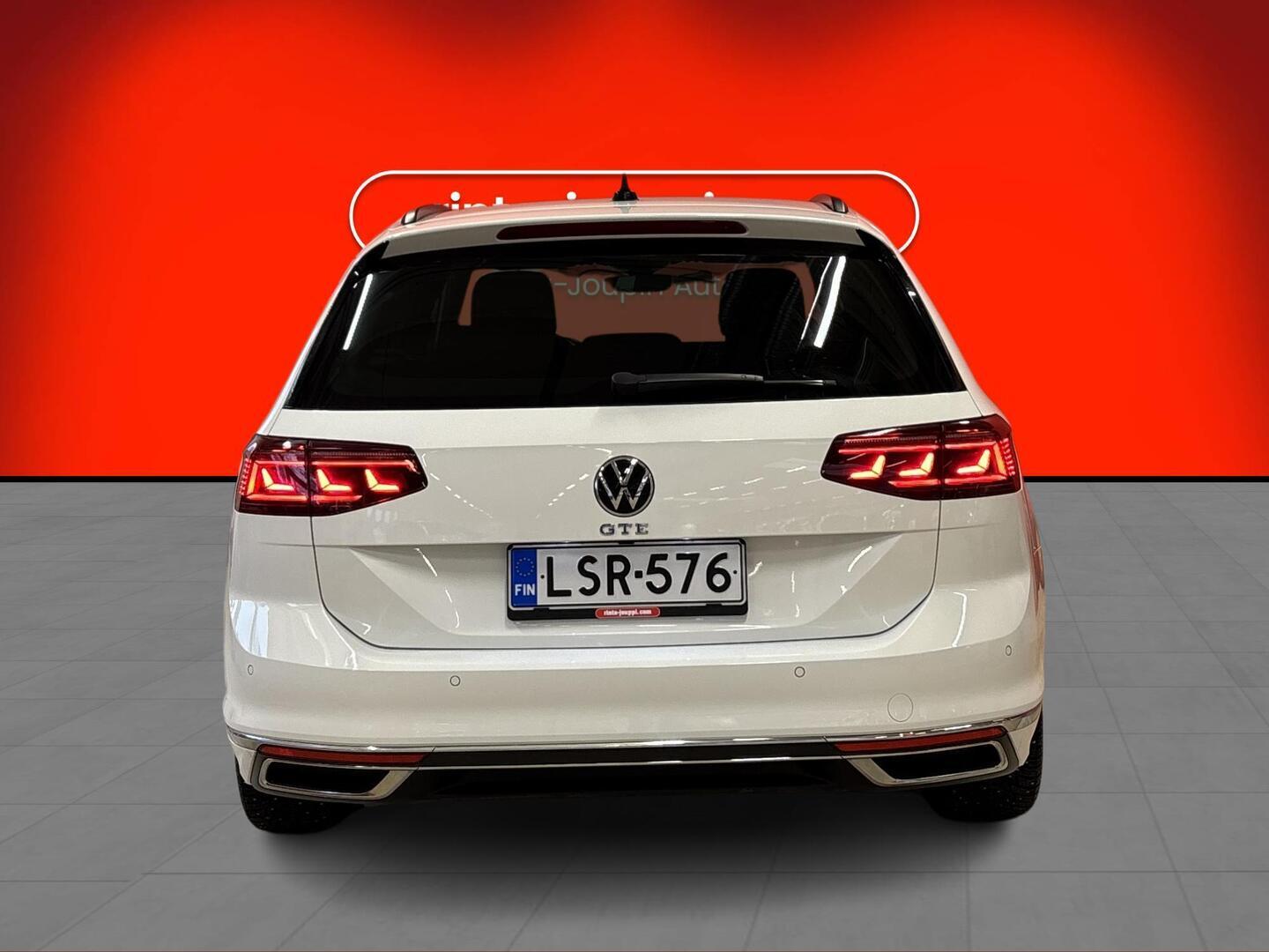 VOLKSWAGEN PASSAT 2021