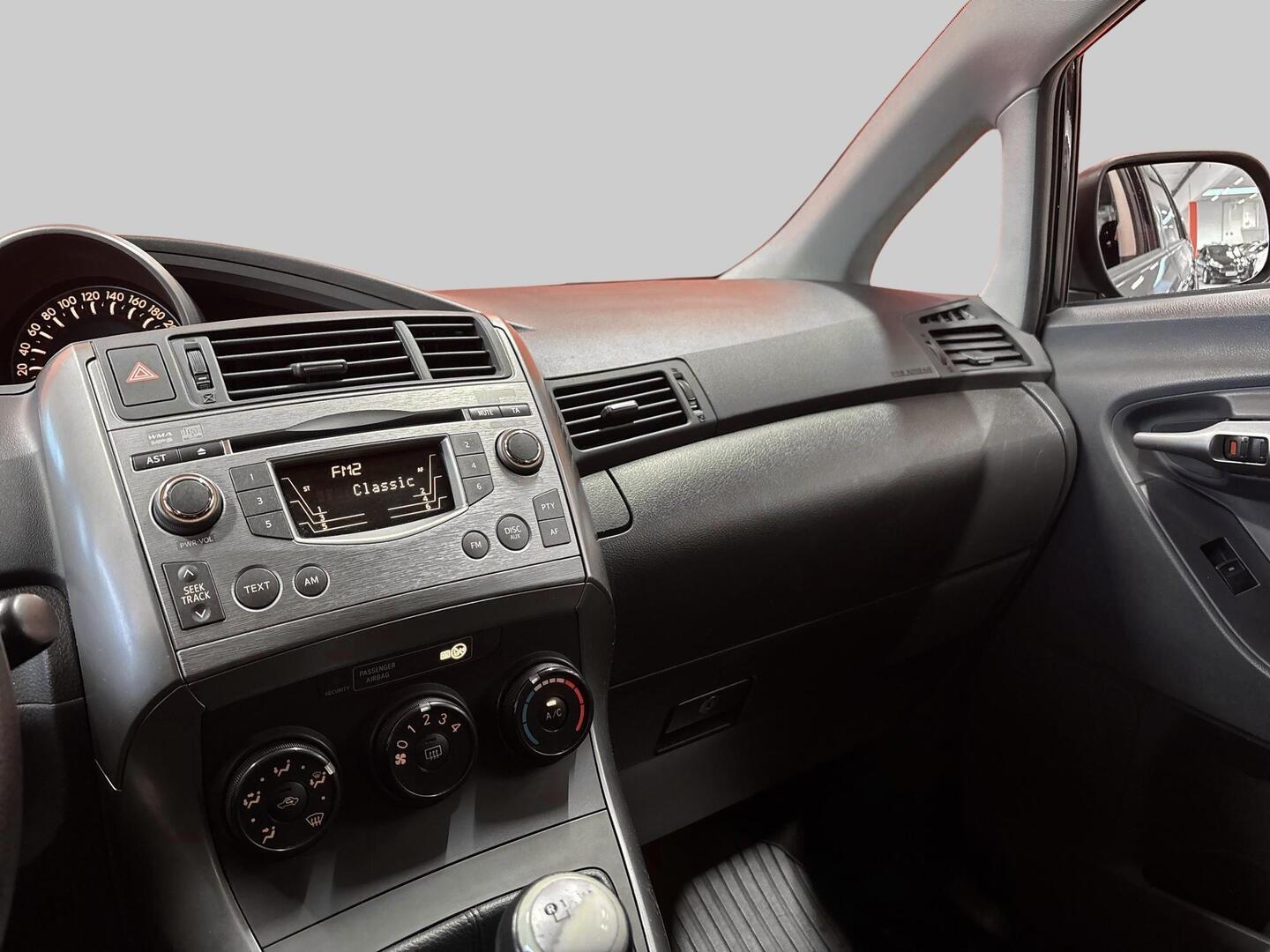 TOYOTA Verso 2010