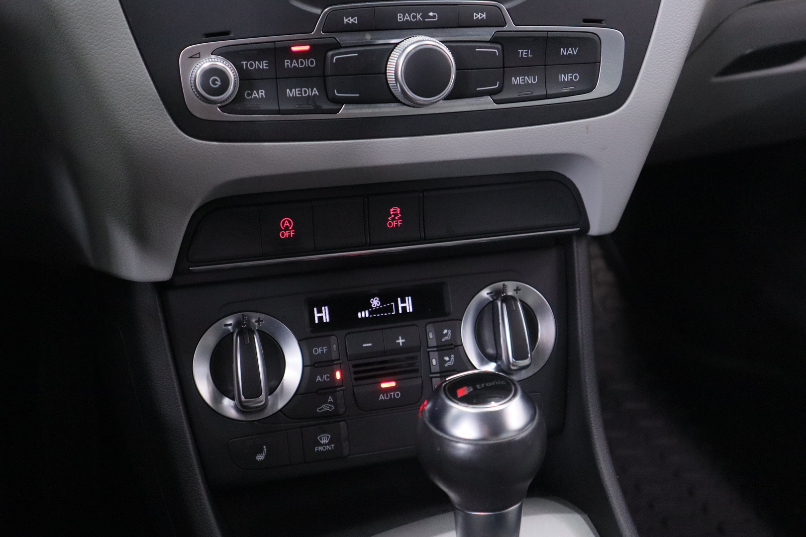 AUDI Q3 2014