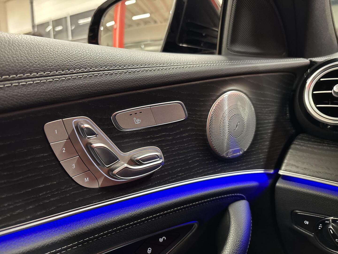 MERCEDES-BENZ E 2020