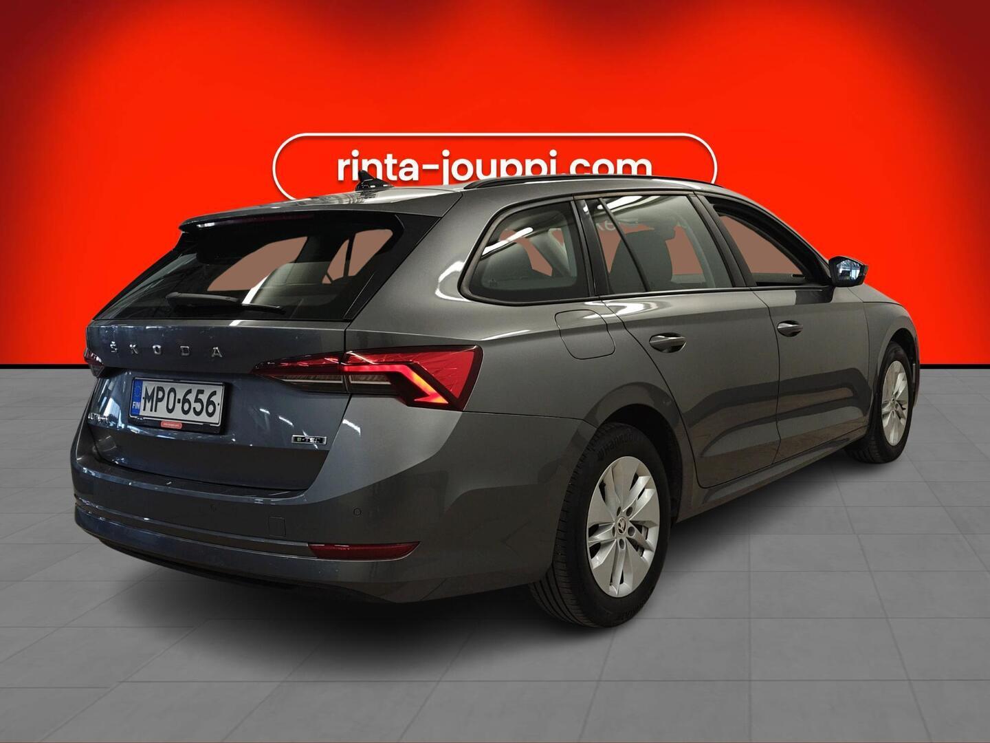 SKODA Octavia 2024