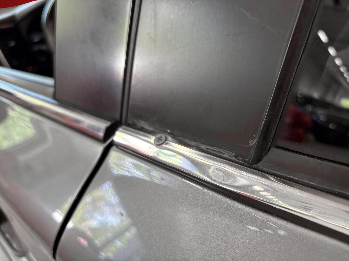 MITSUBISHI Outlander PHEV 2014
