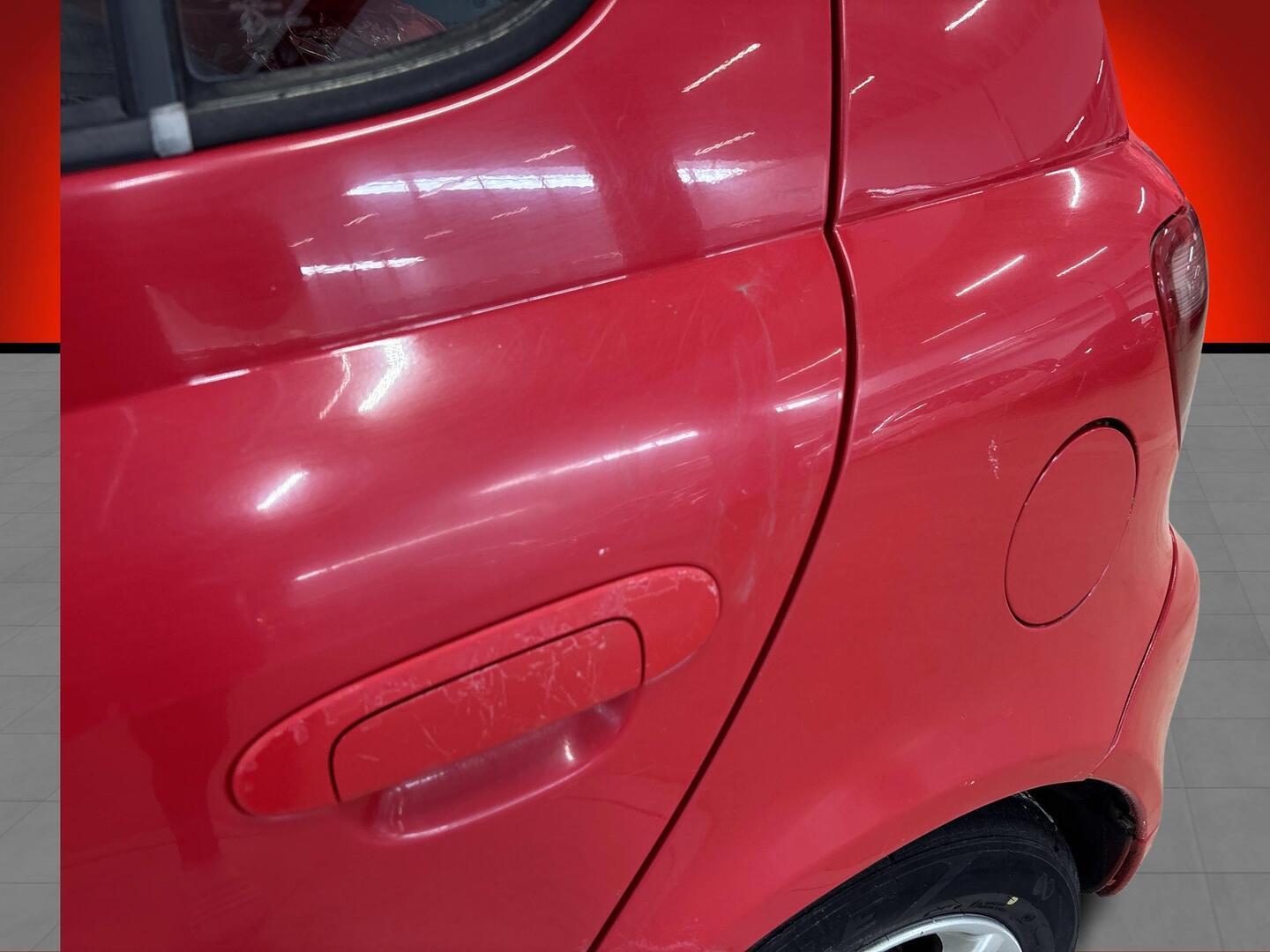 TOYOTA Yaris 2002