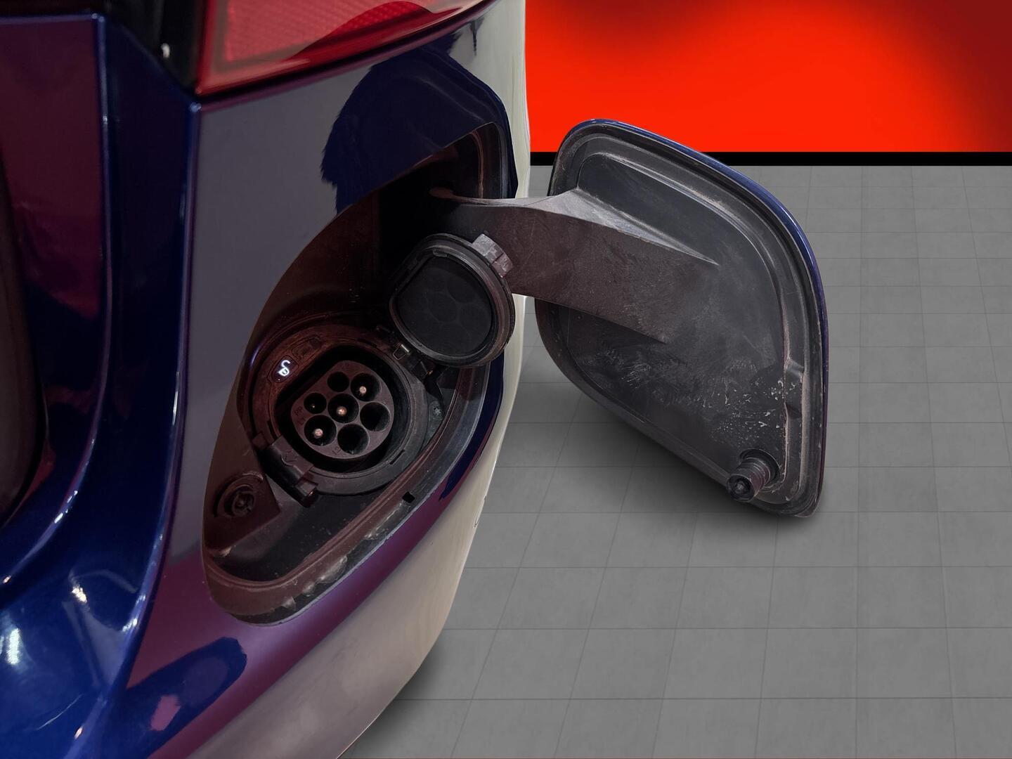 MERCEDES-BENZ C 2018