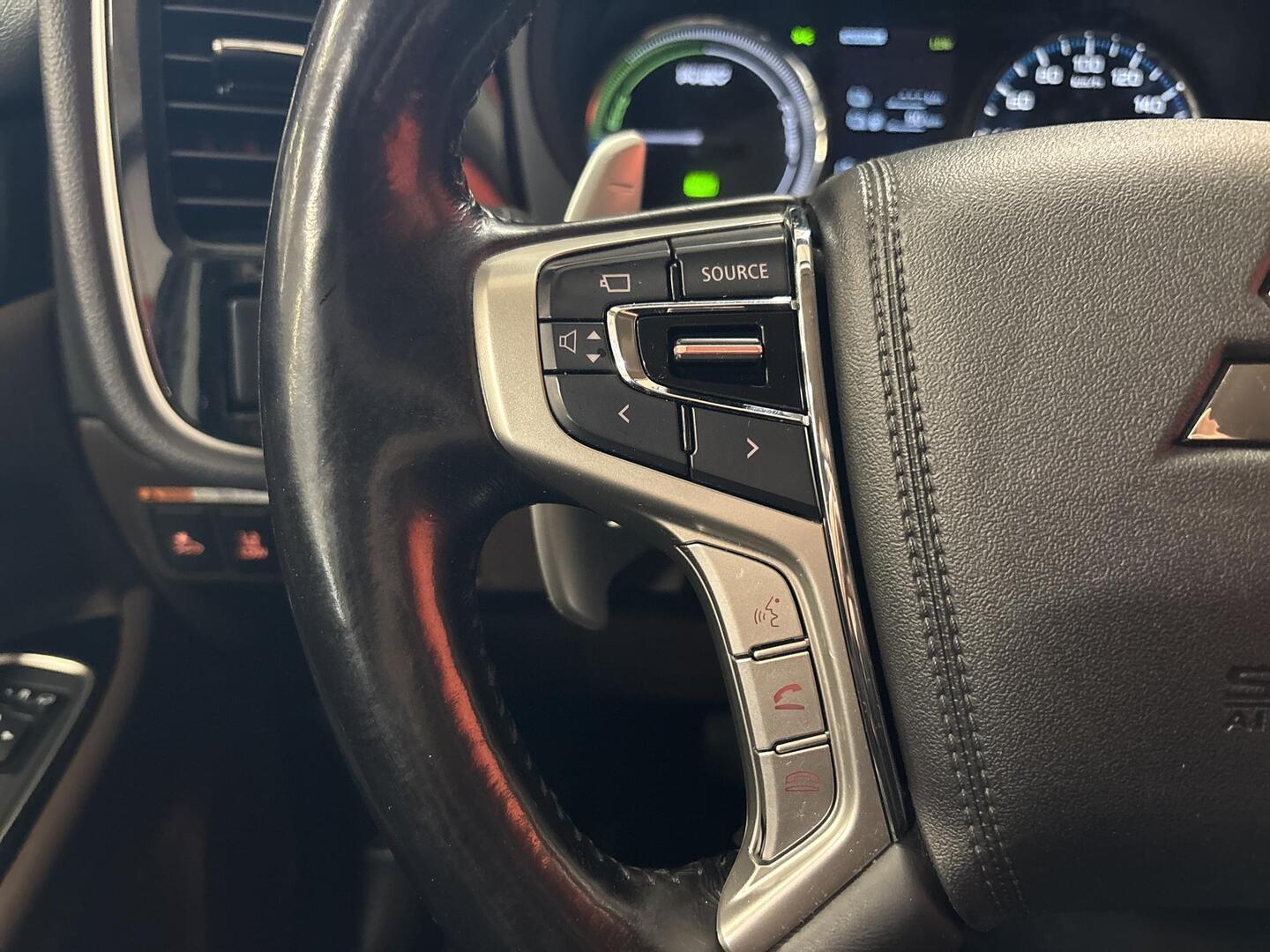 MITSUBISHI Outlander PHEV 2018