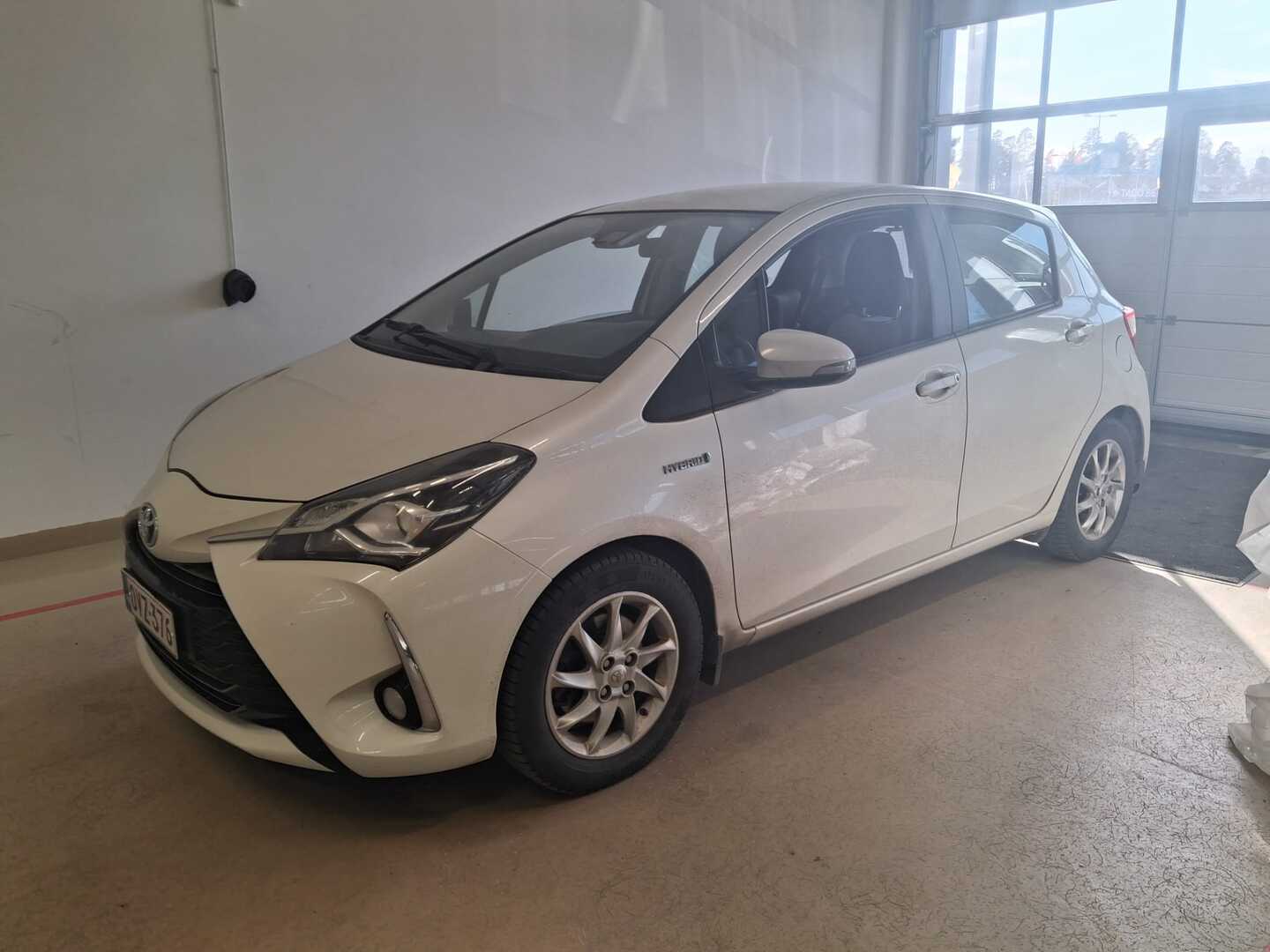 TOYOTA Yaris 2017