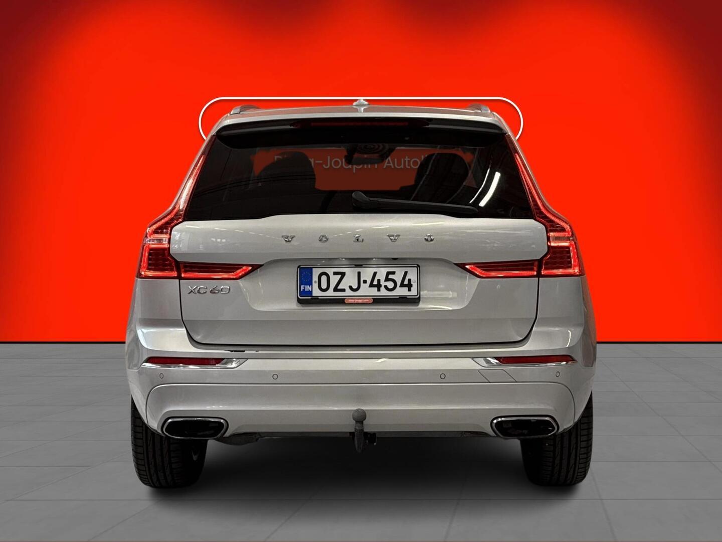 VOLVO XC60 2018