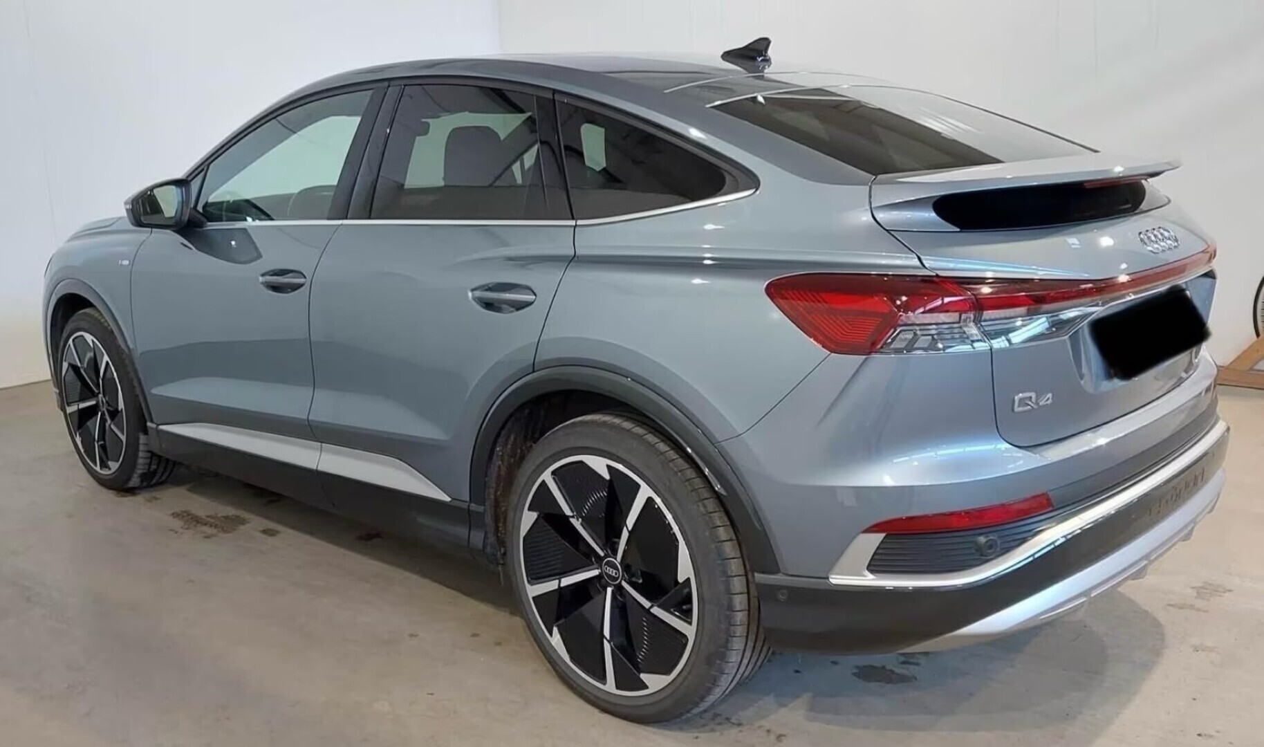 AUDI Q4 E-TRON 2023