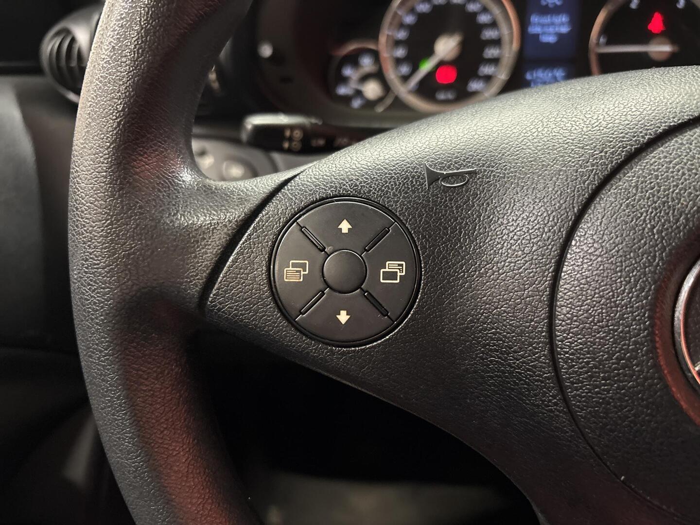 MERCEDES-BENZ CLC 2009