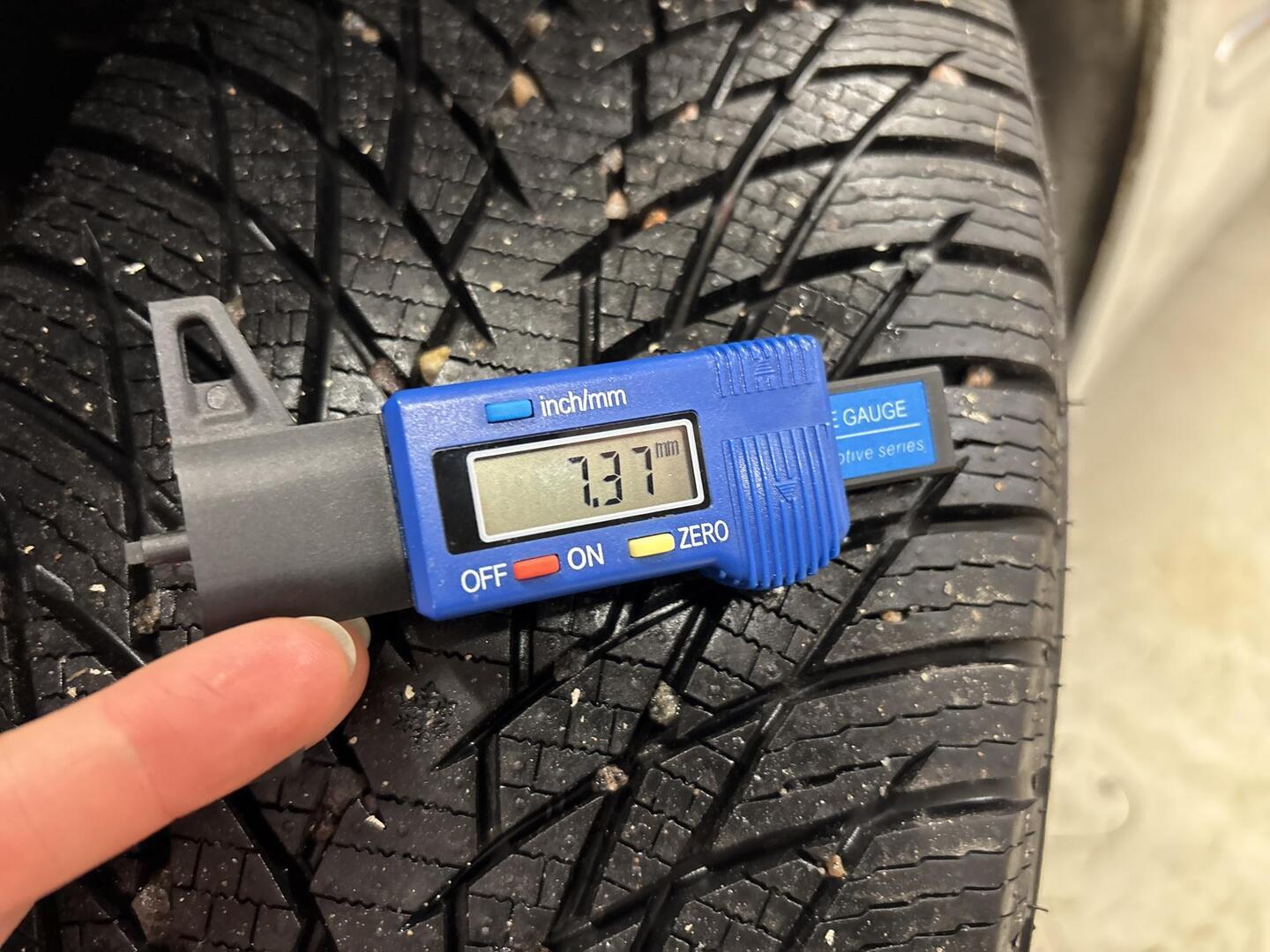 MERCEDES-BENZ CLC 2009