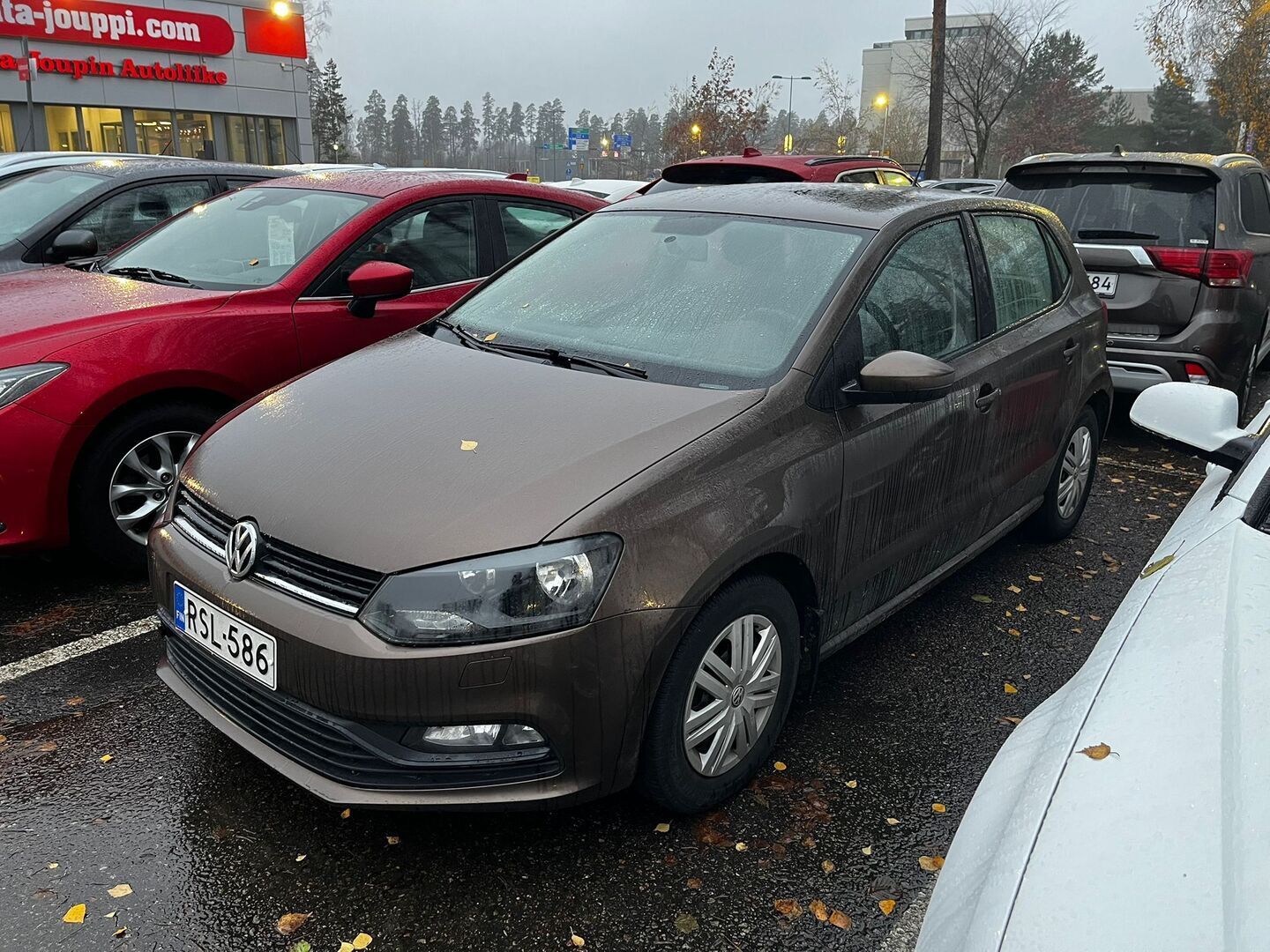 VOLKSWAGEN Polo 2016