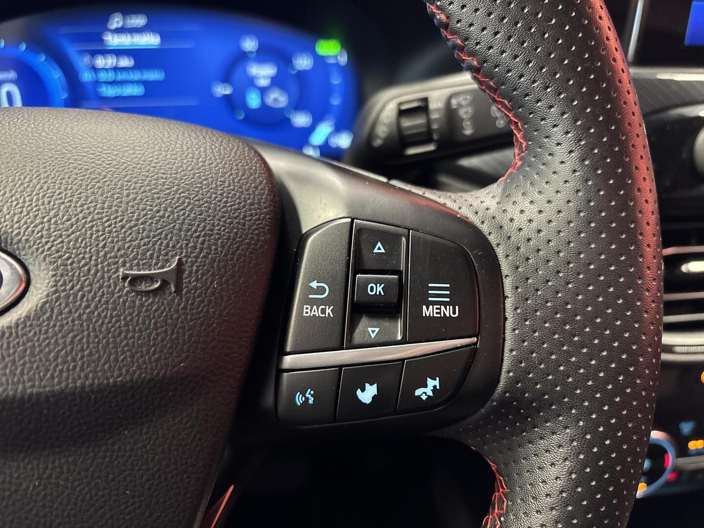 FORD Kuga 2023