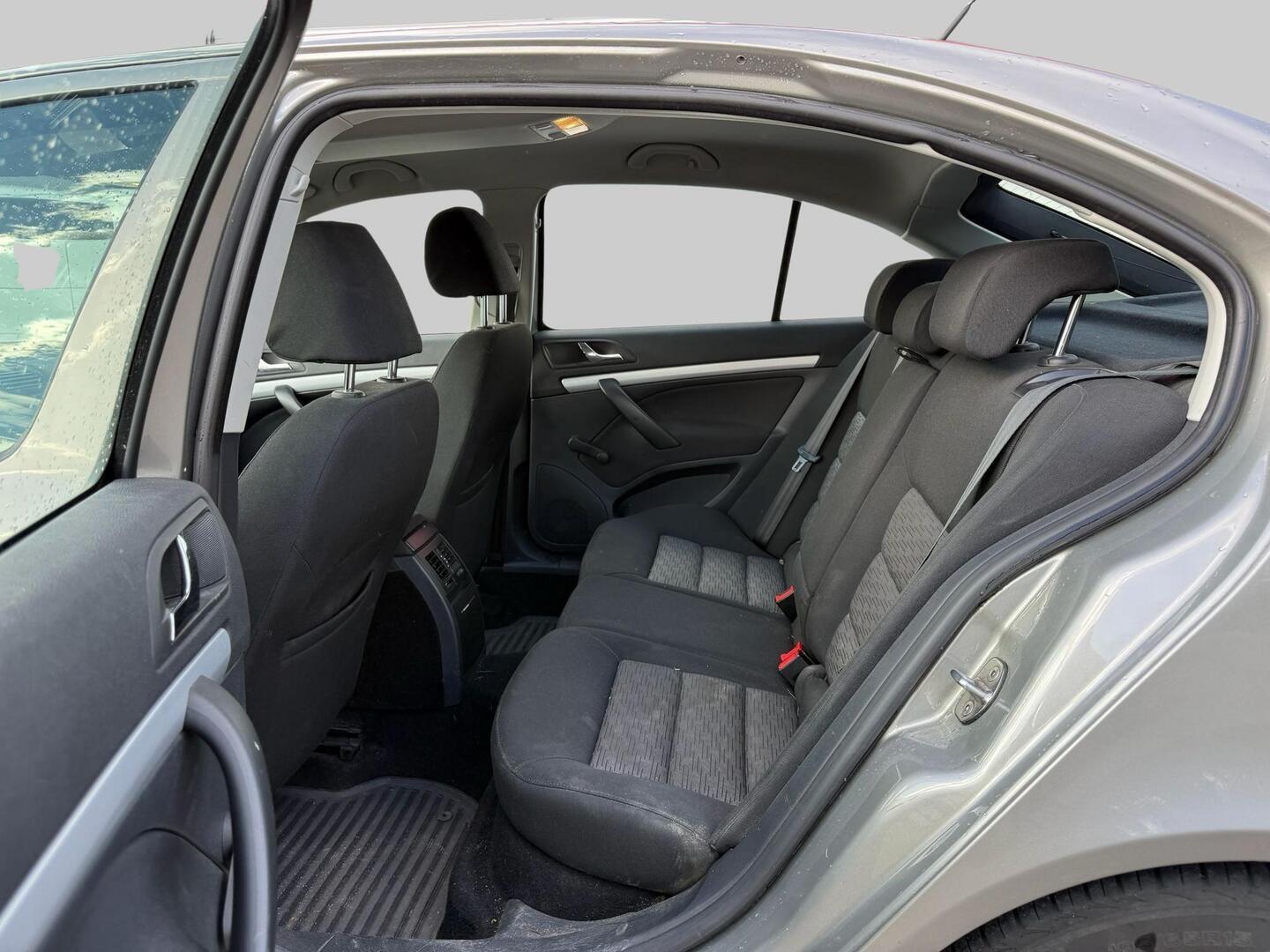 SKODA OCTAVIA 2010