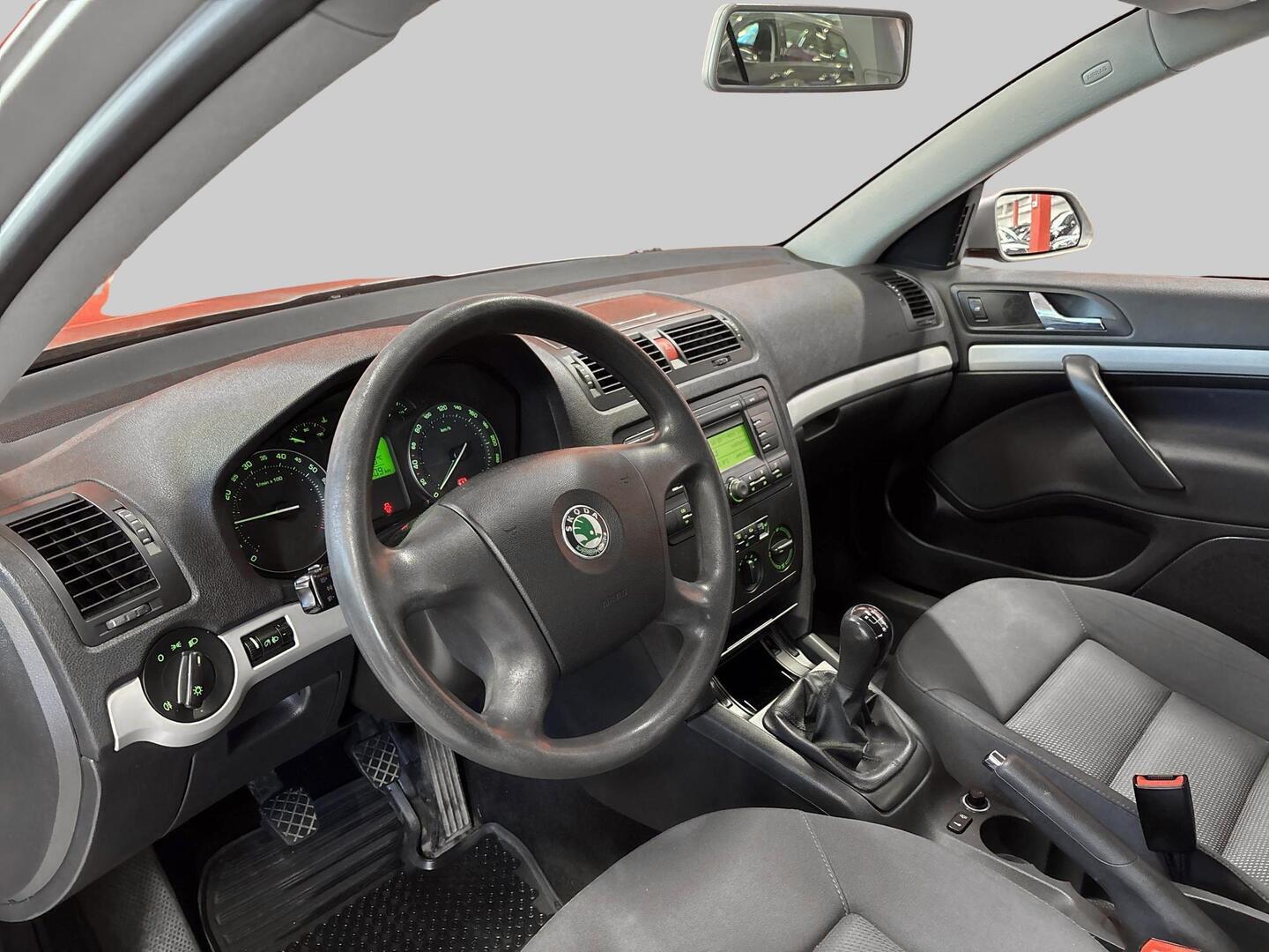SKODA Octavia 2005