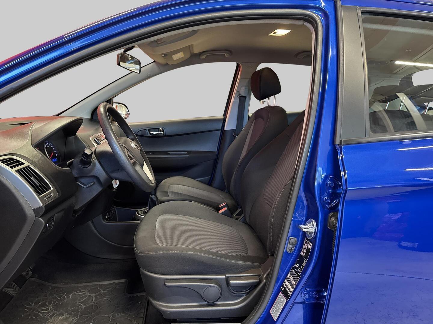 HYUNDAI i20 5d 2013