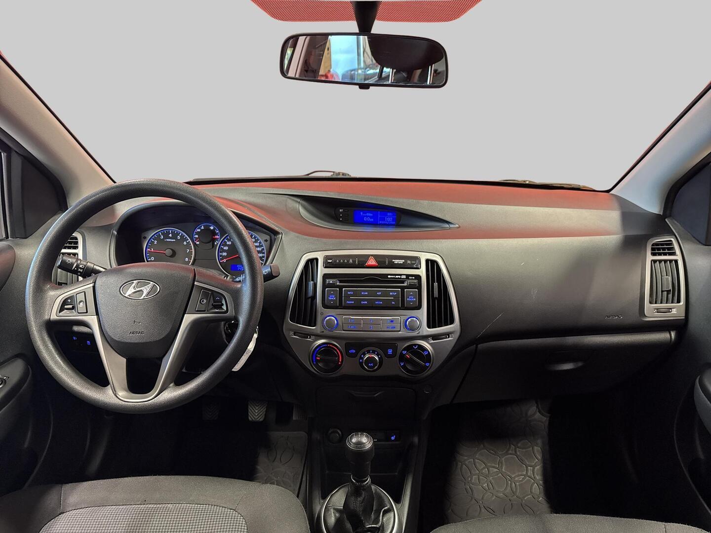 HYUNDAI i20 5d 2013