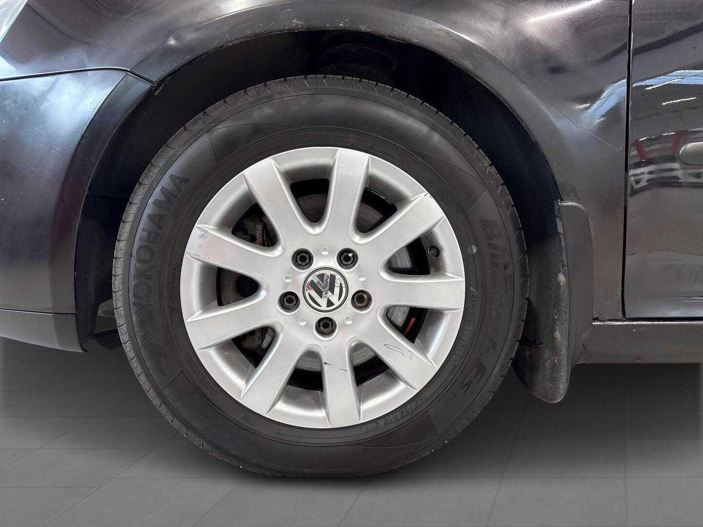 VOLKSWAGEN Golf 2006