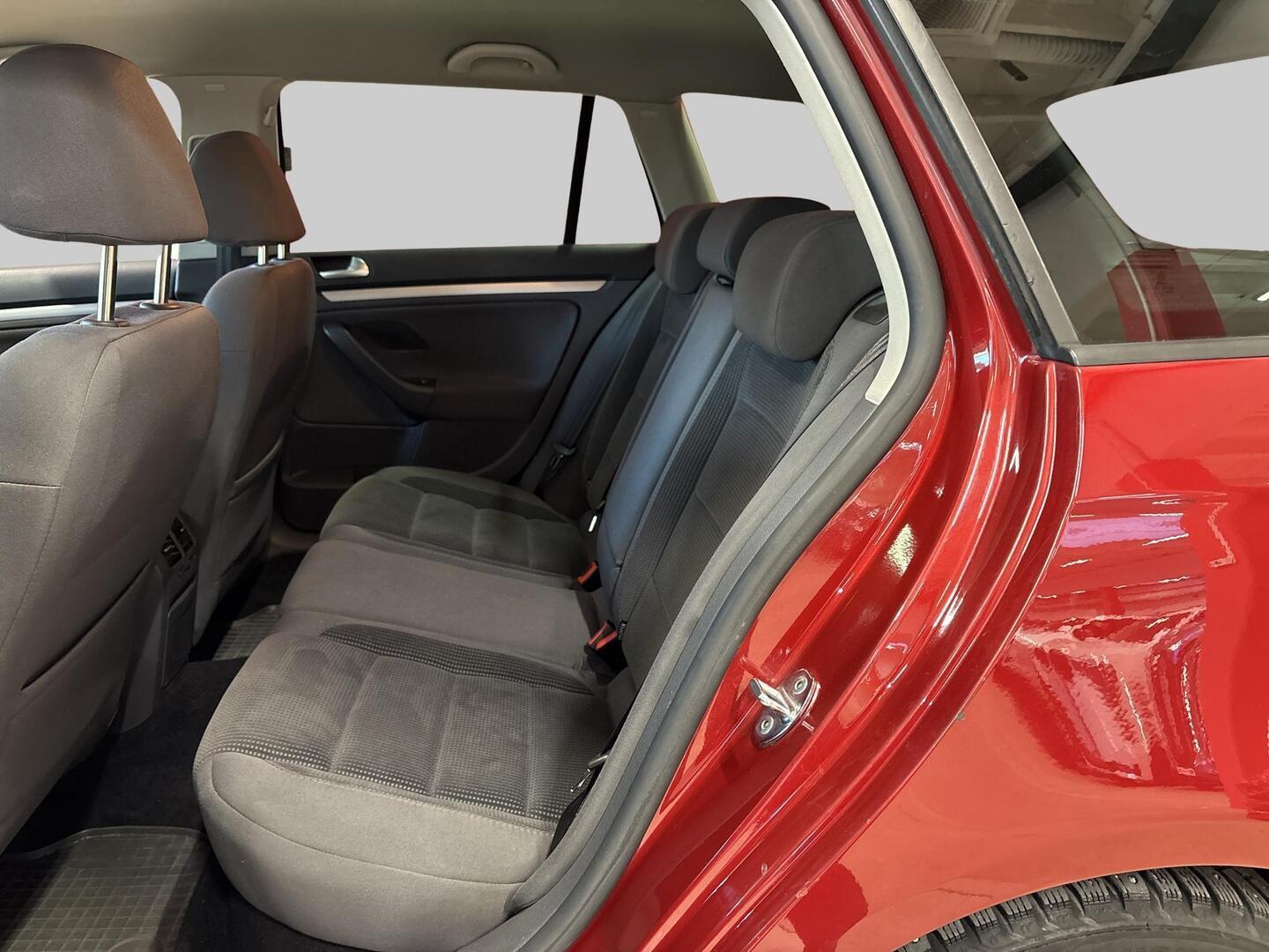 VOLKSWAGEN Golf 2008