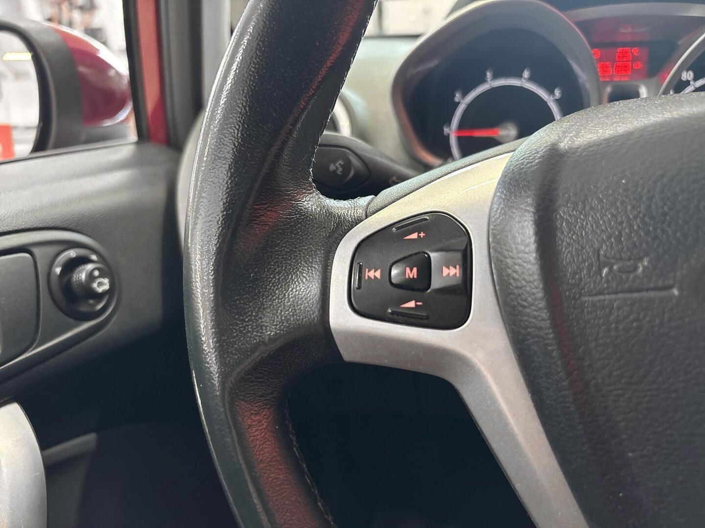 FORD Fiesta 2011