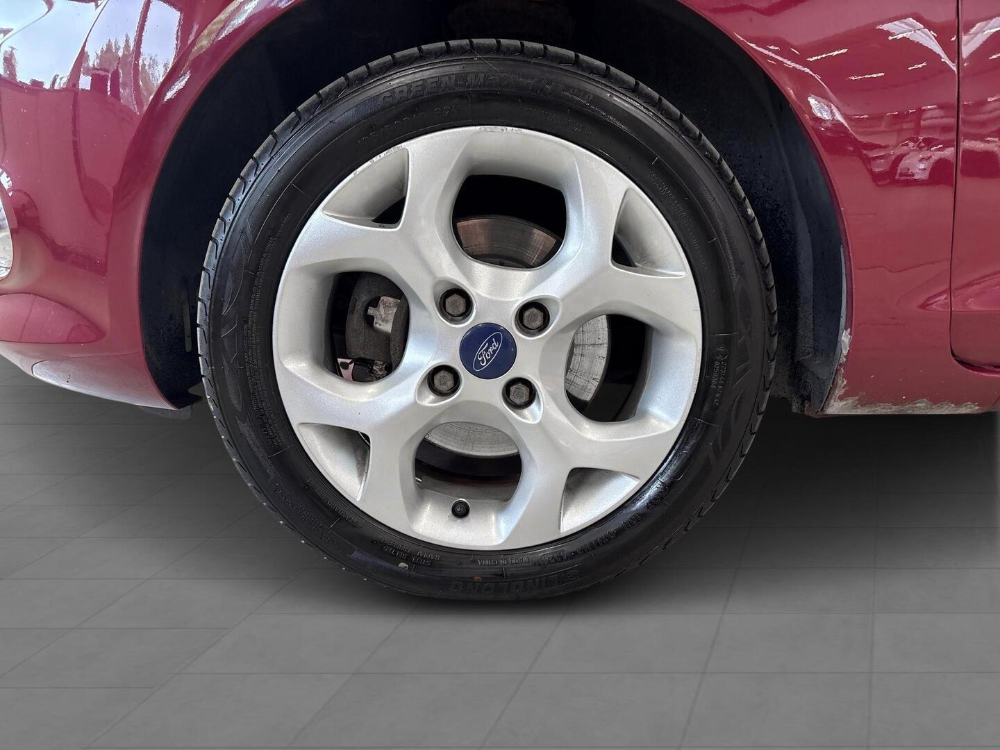 FORD Fiesta 2011
