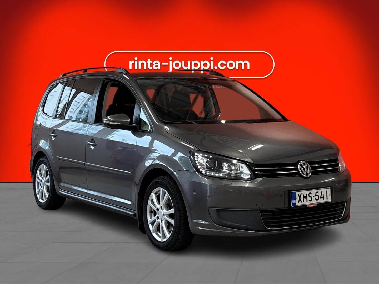 VOLKSWAGEN Touran 2011