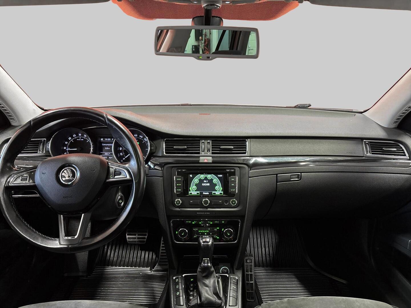 SKODA Superb 2015