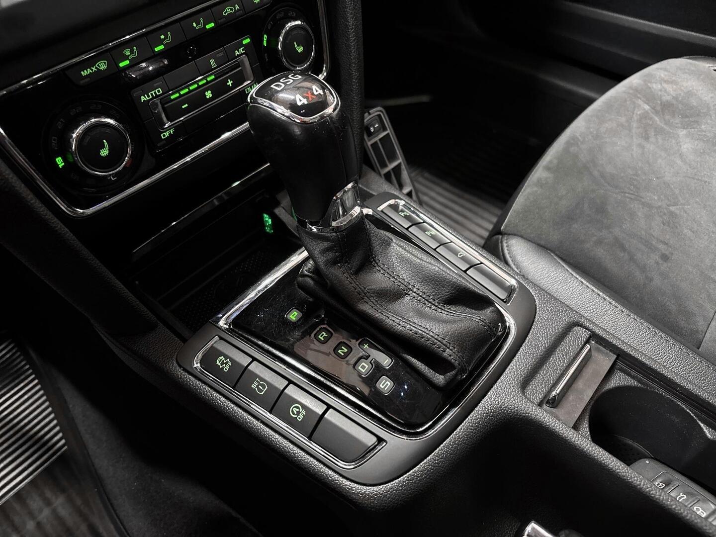 SKODA Superb 2015