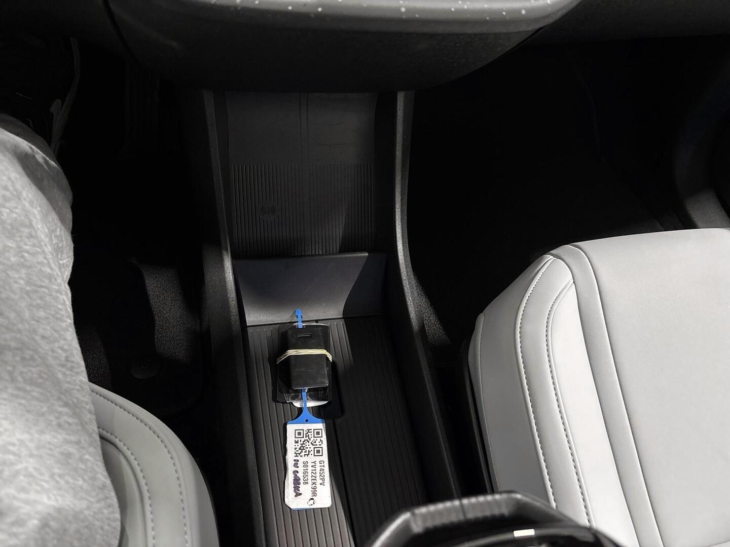 VOLVO EX30 2024