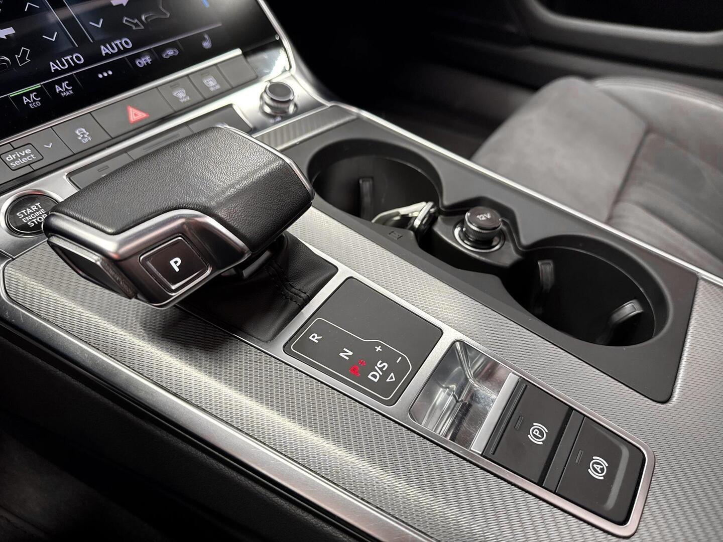 AUDI A6 2023