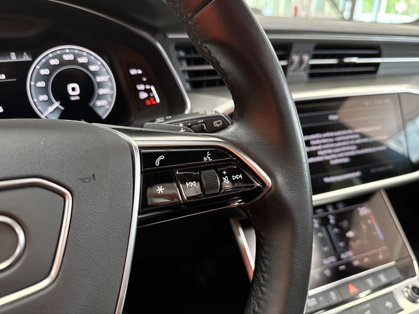 AUDI A6 2023