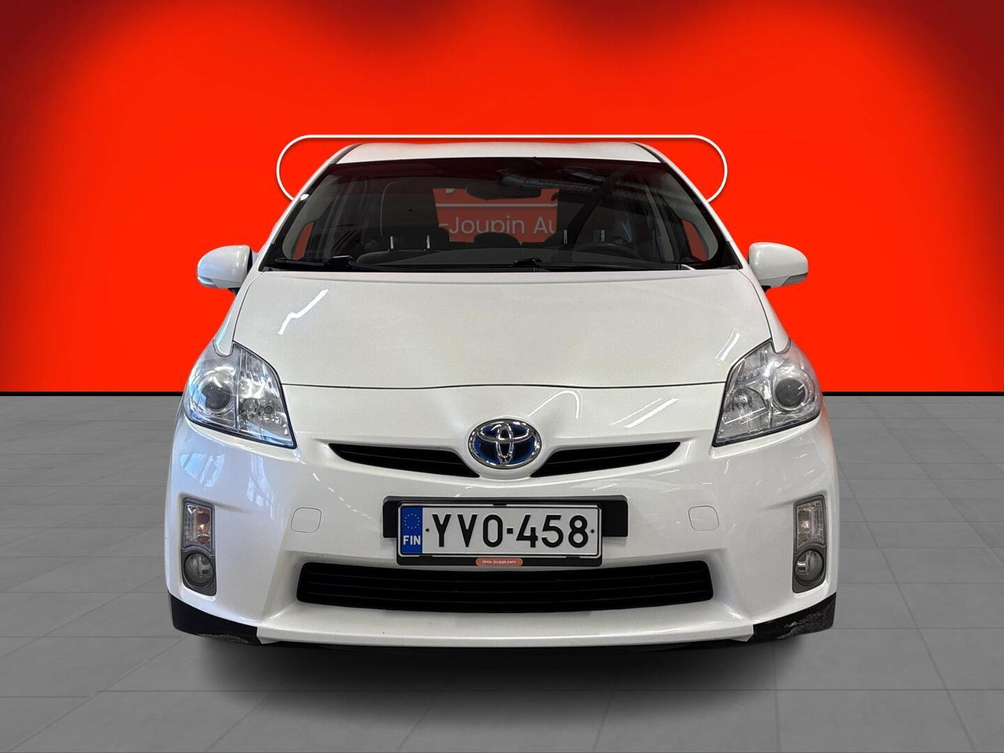 TOYOTA Prius 2010