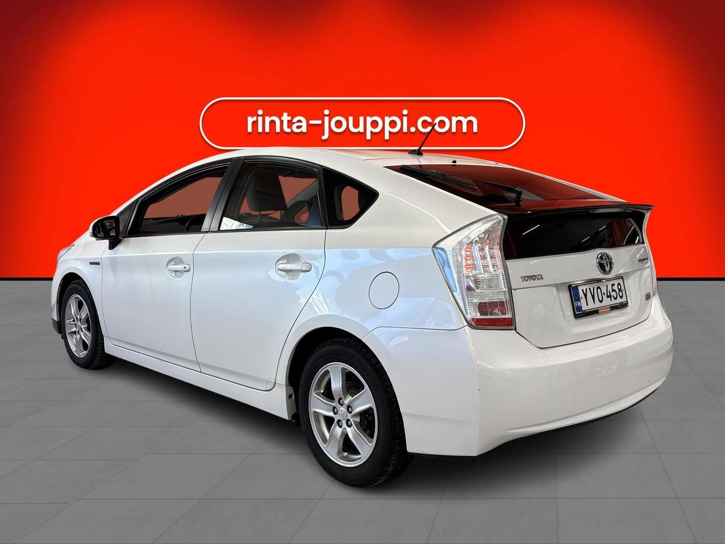 TOYOTA Prius 2010