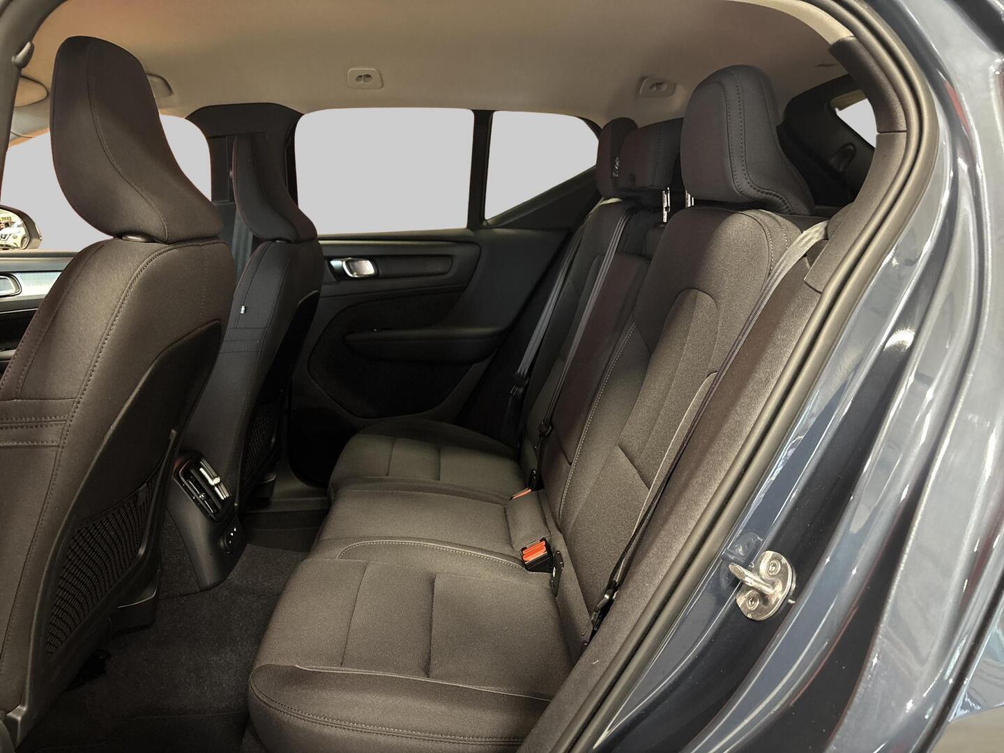 VOLVO XC40 2022