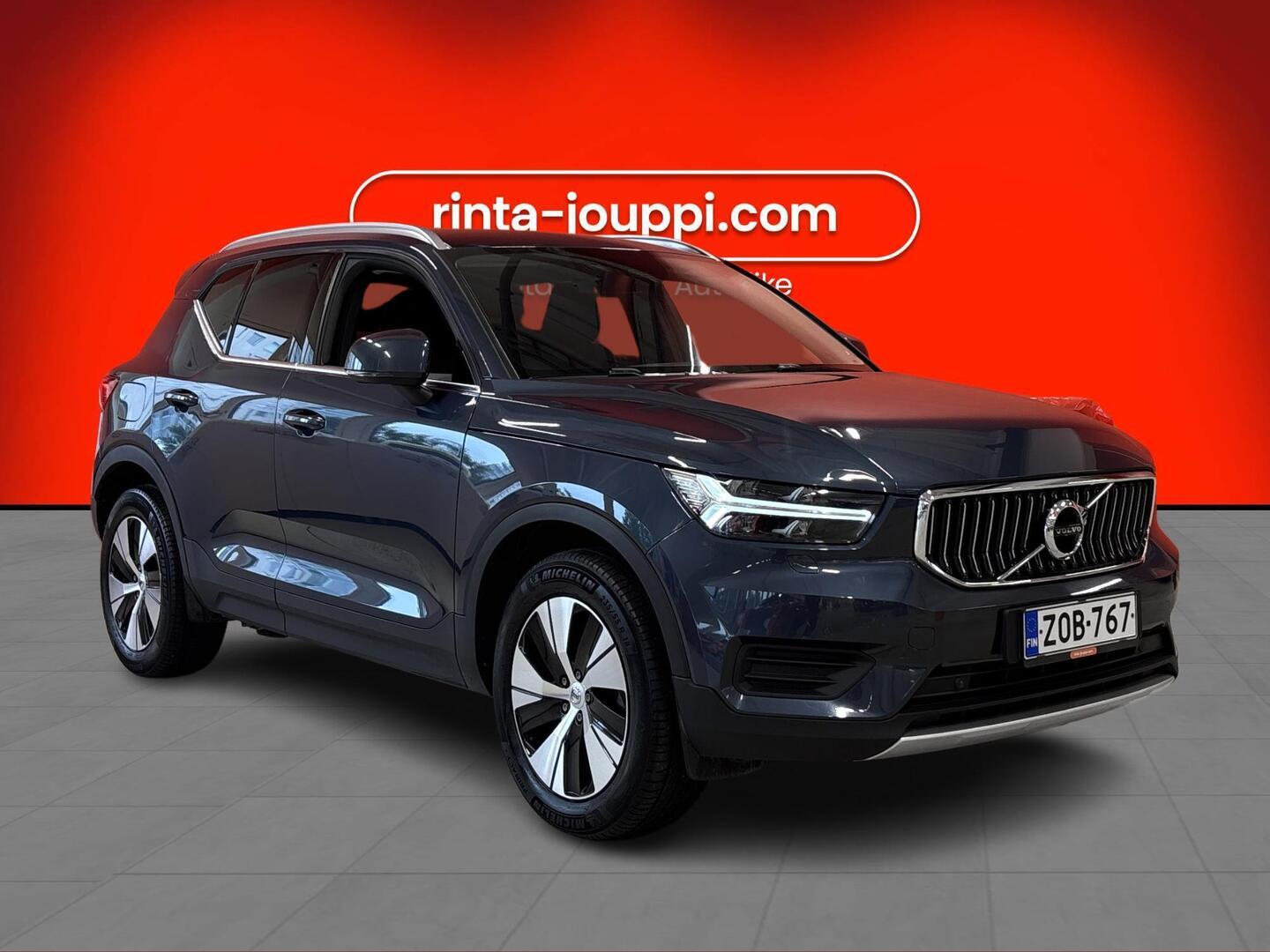 VOLVO XC40 2022