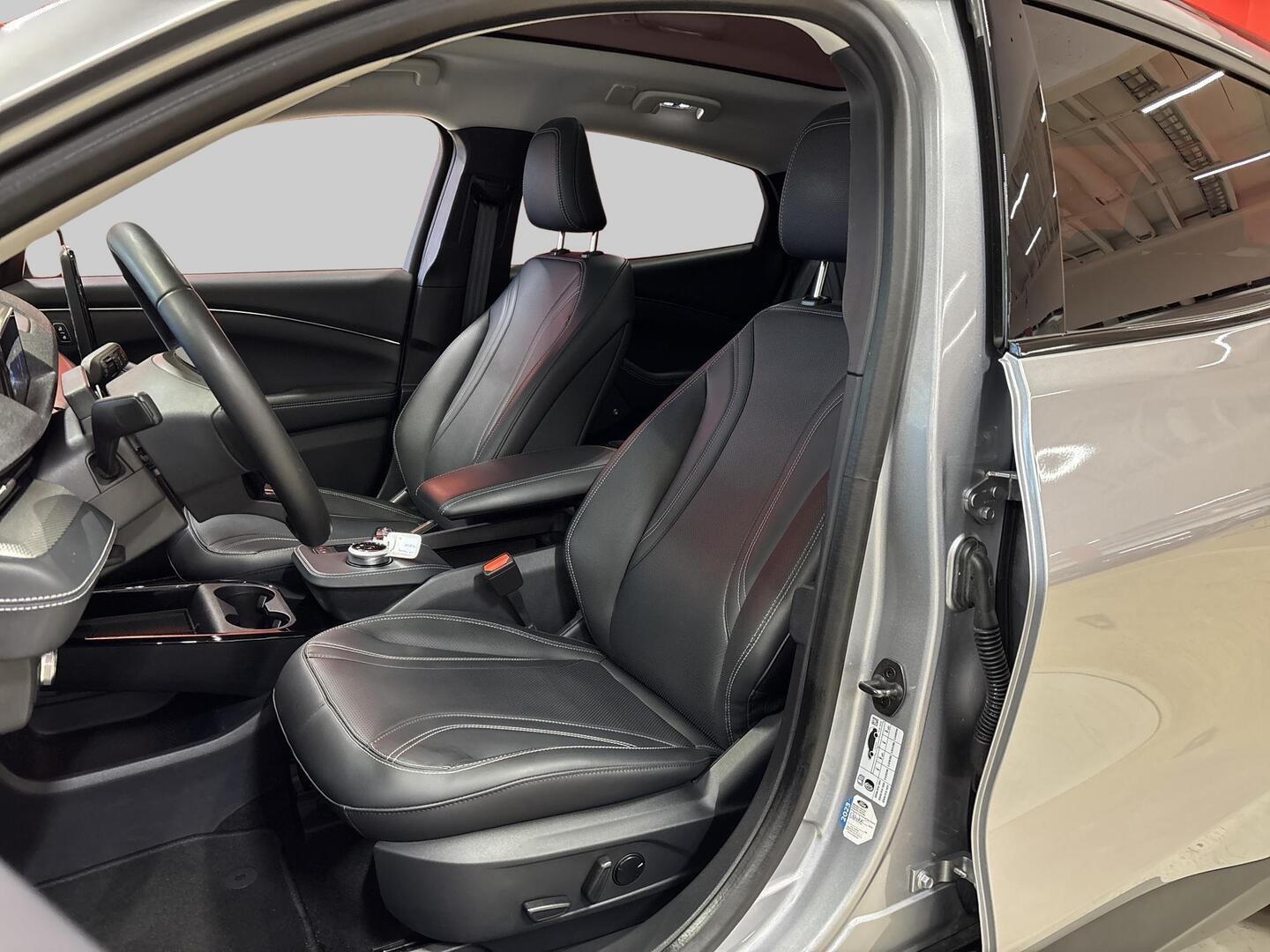 FORD MUSTANG MACH-E 2021