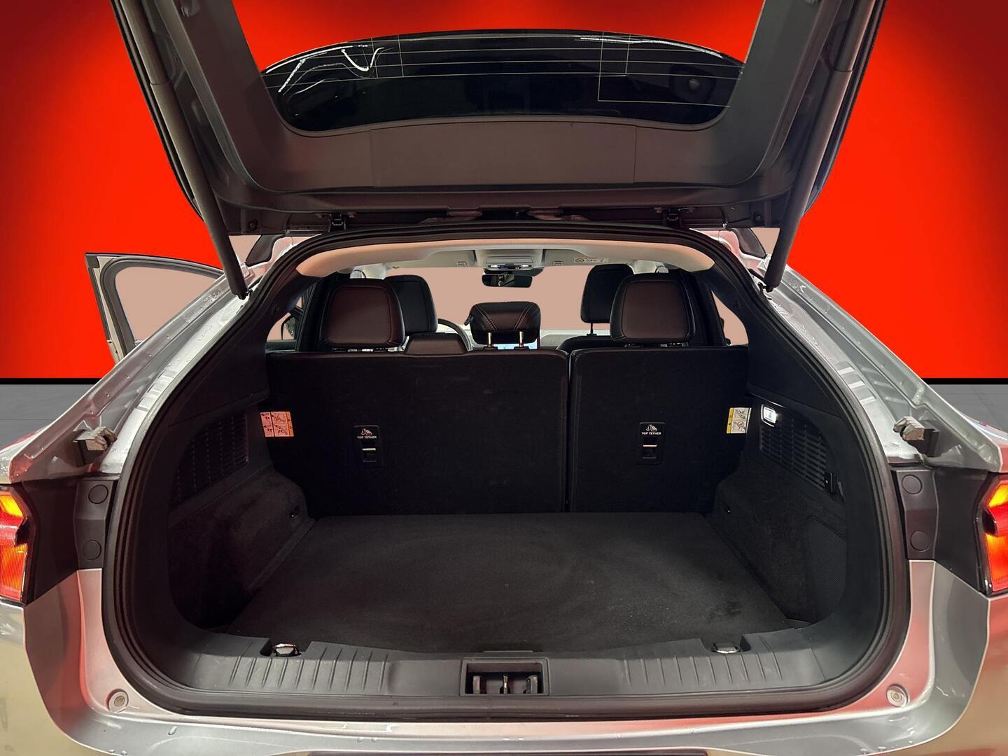 FORD MUSTANG MACH-E 2021