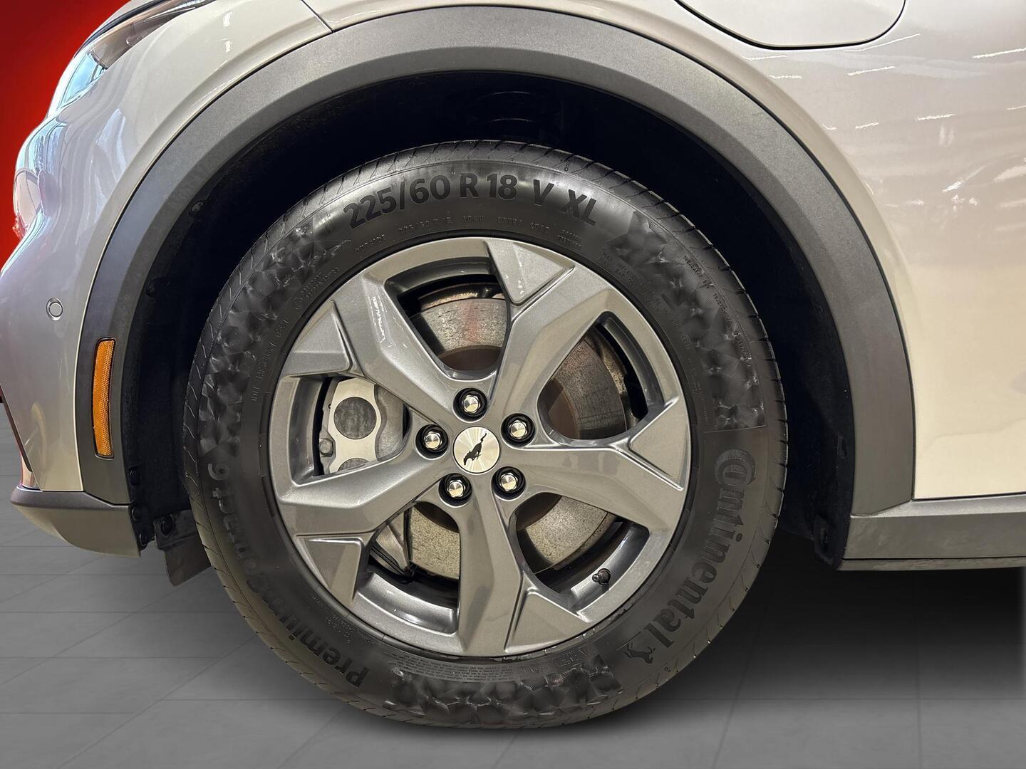 FORD MUSTANG MACH-E 2021