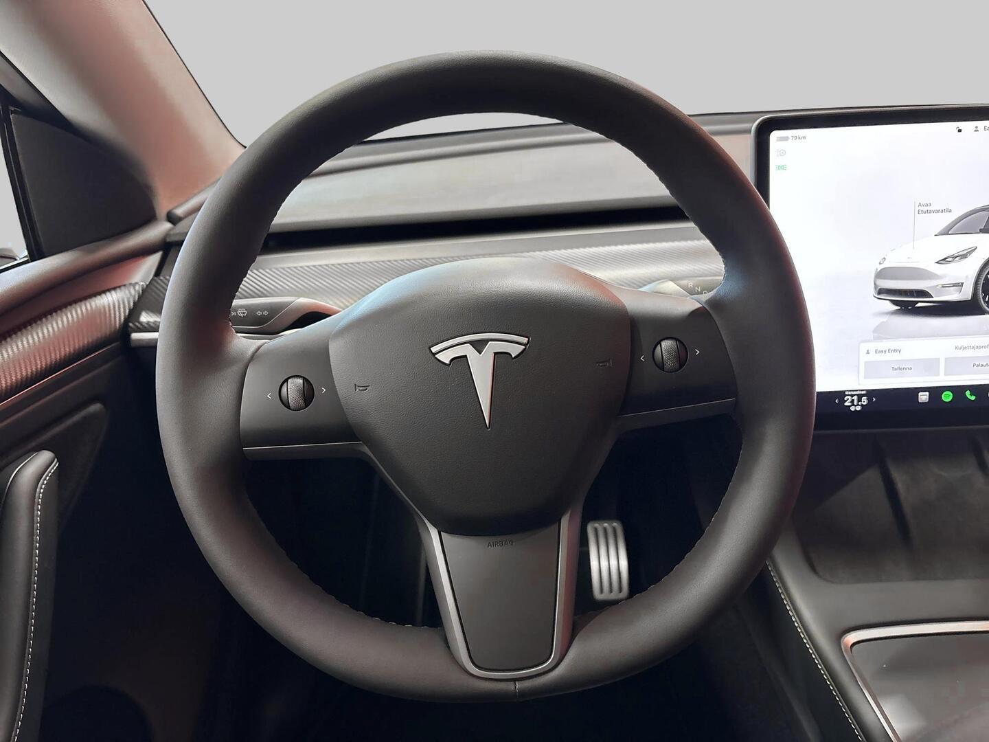 TESLA MODEL Y 2024