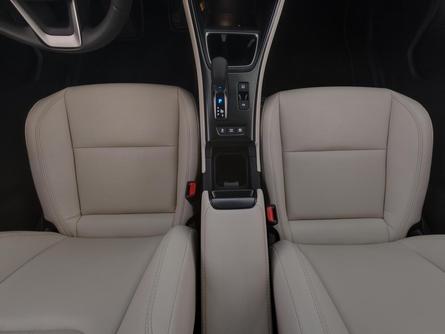 LEXUS LBX 2024
