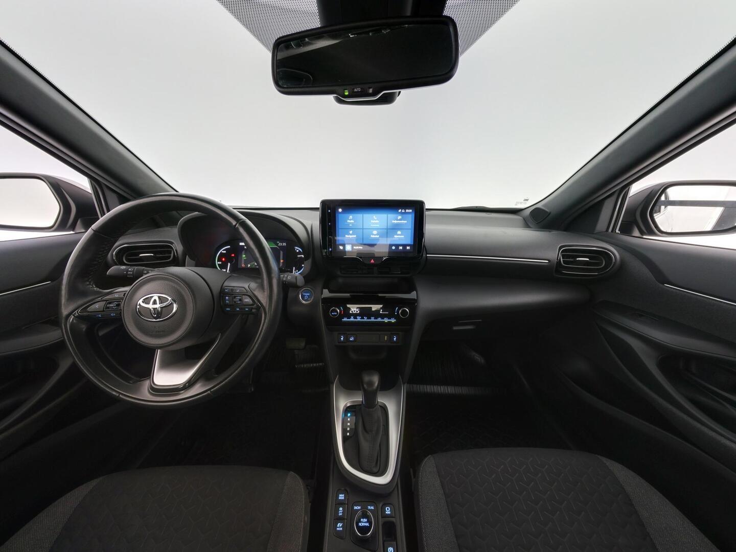 TOYOTA YARIS CROSS 2022