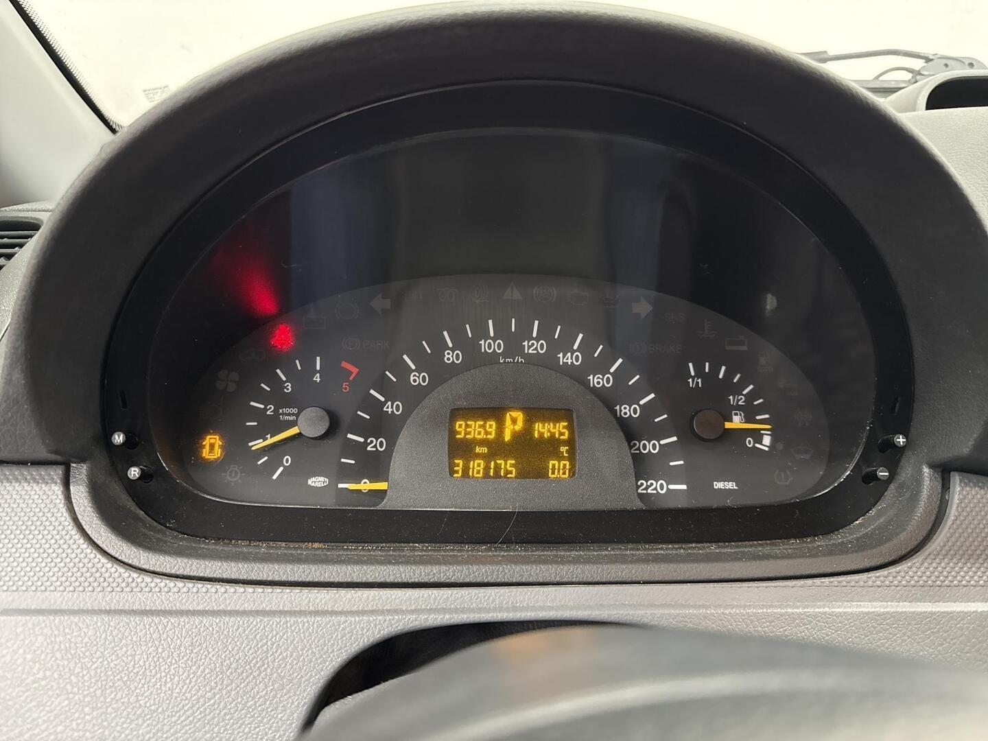 MERCEDES-BENZ Vito 2004