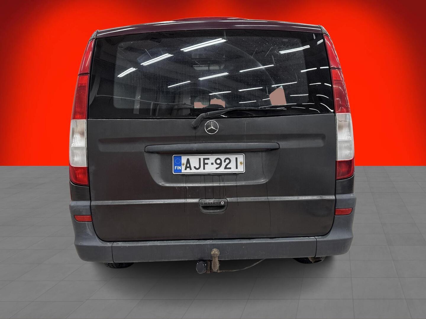 MERCEDES-BENZ Vito 2004