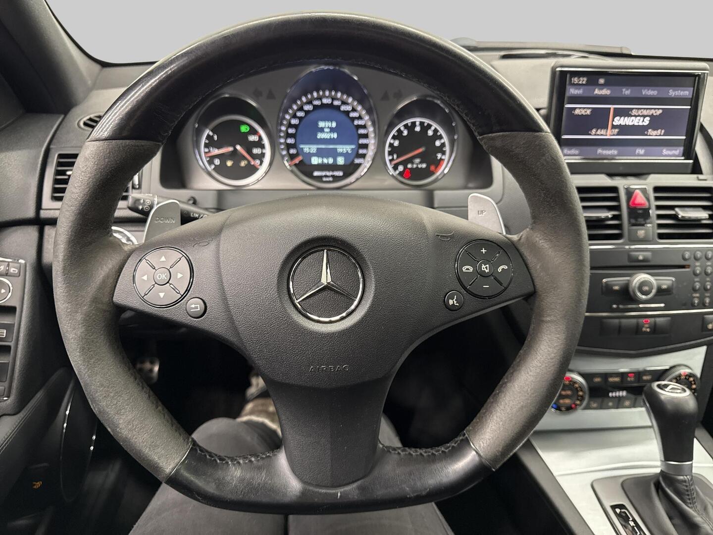 MERCEDES-BENZ C 63 AMG 2008