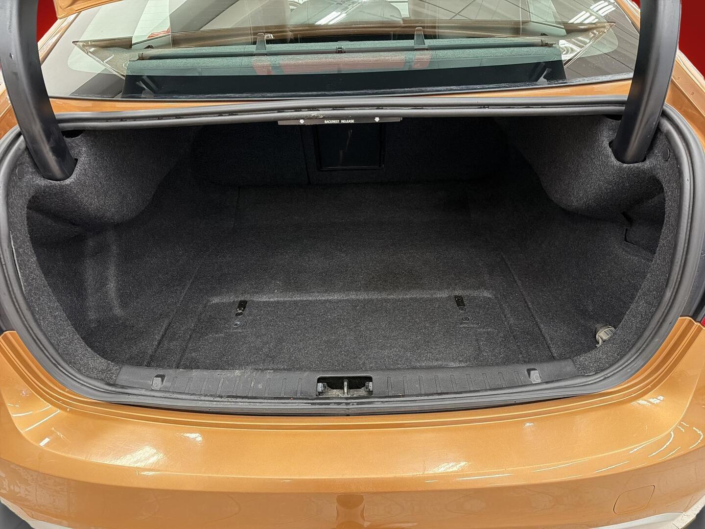 VOLVO S60 2011